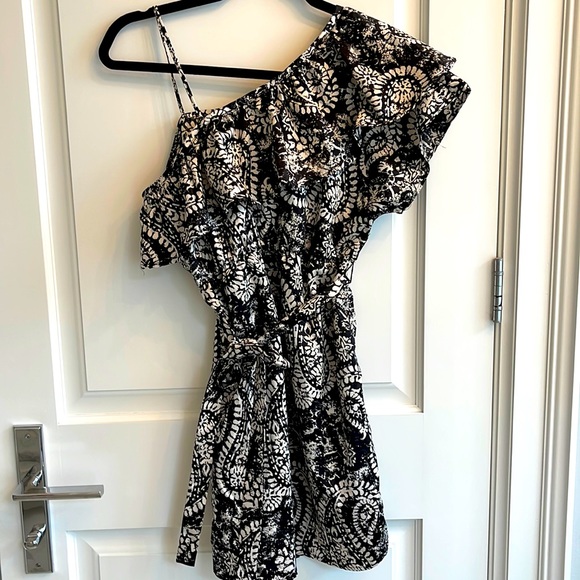 Yes it’s maternity. ☺️ Motherhood XS satin one shoulder dress.m with ruffle. - Picture 1 of 3